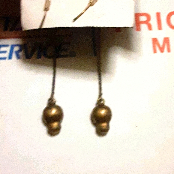Rocker skull earrings - Picture 2 of 2
